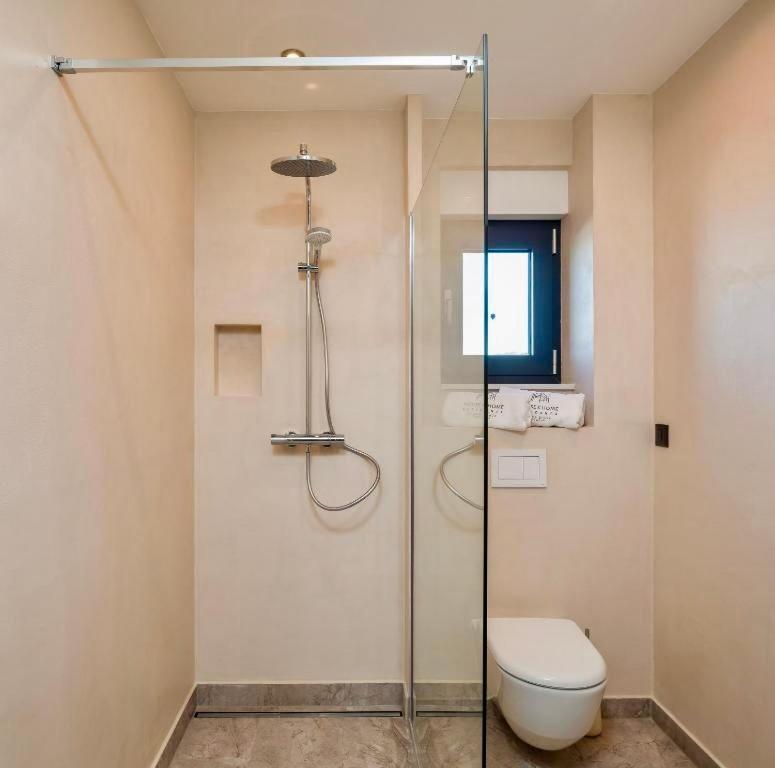 House & Home Slatine Luaran gambar