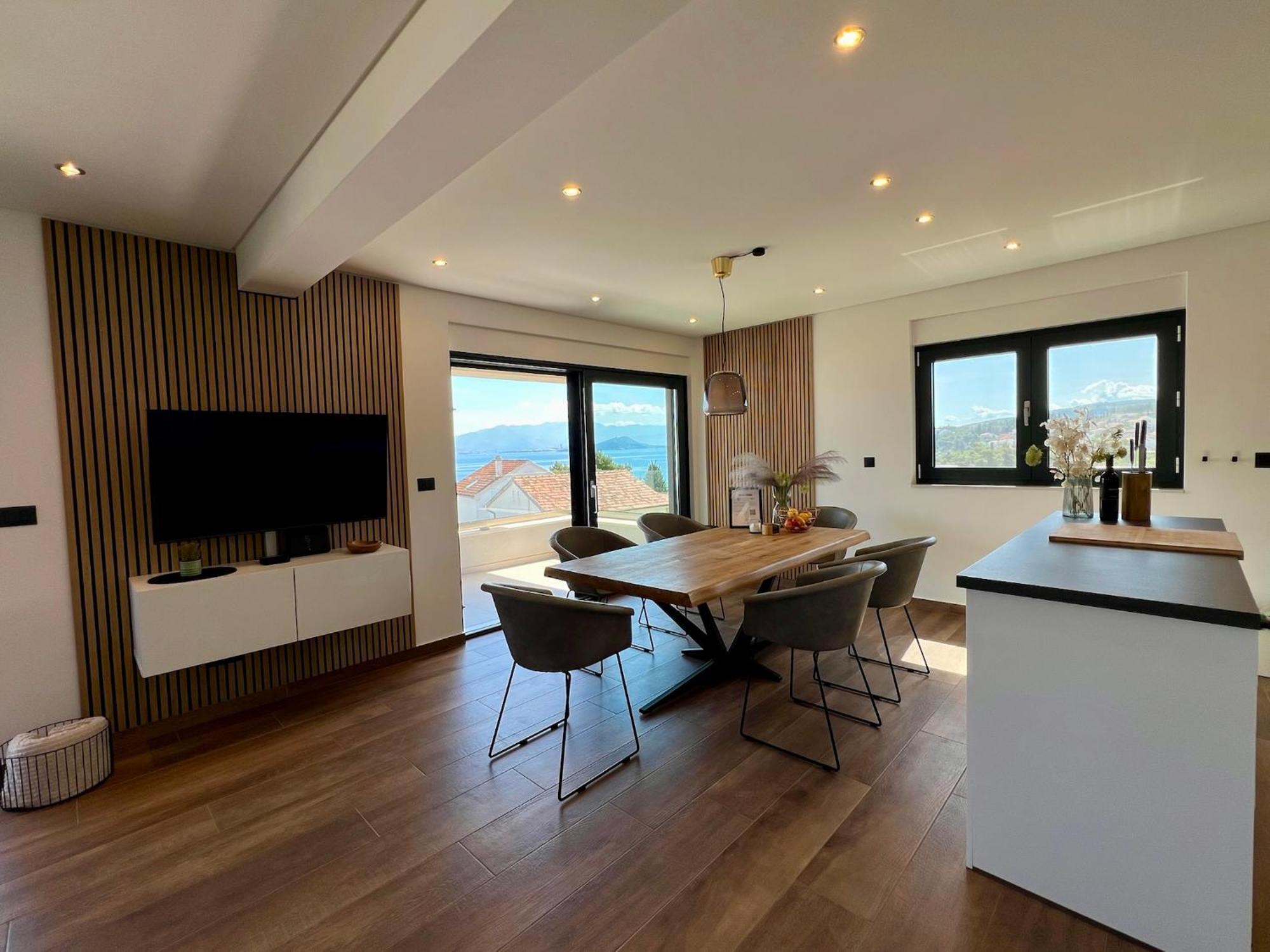 House & Home Slatine Luaran gambar
